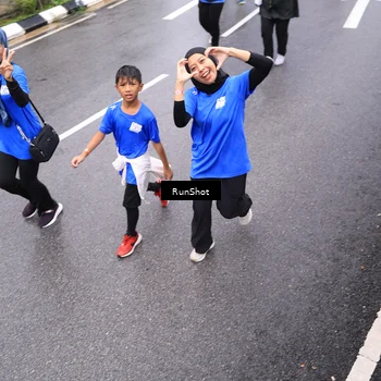 Runner Photo 7955007