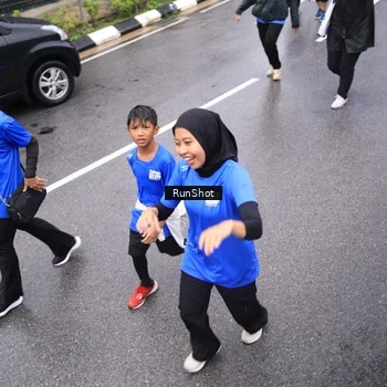 Runner Photo 7955017