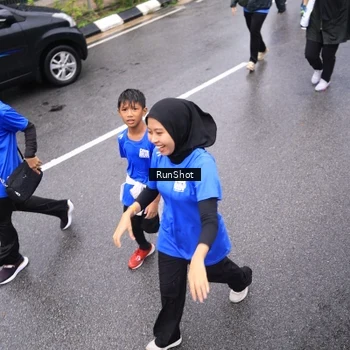 Runner Photo 7955020