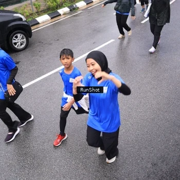 Runner Photo 7955025
