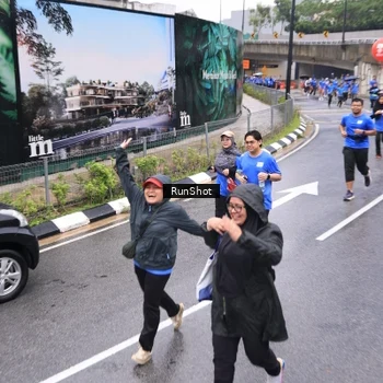 Runner Photo 7955028
