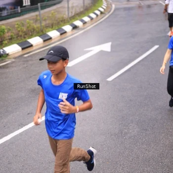 Runner Photo 7955032