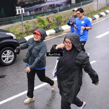 Runner Photo 7955036