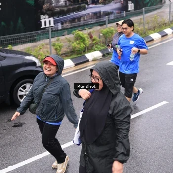 Runner Photo 7955037