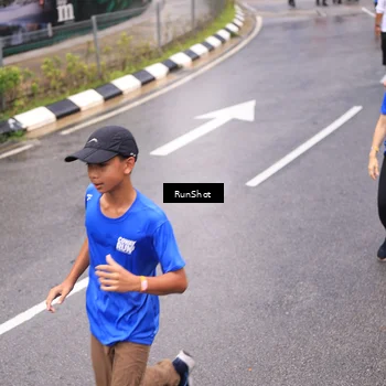 Runner Photo 7955042