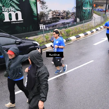 Runner Photo 7955045