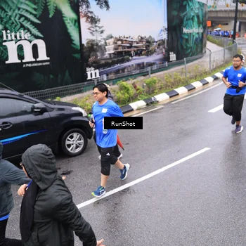 Runner Photo 7955047