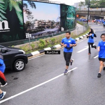 Runner Photo 7955057