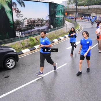 Runner Photo 7955059