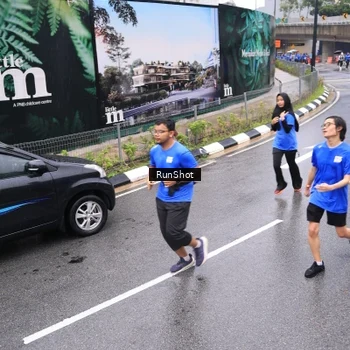 Runner Photo 7955063