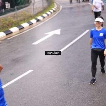 Runner Photo 7955073