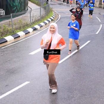 Runner Photo 7955080