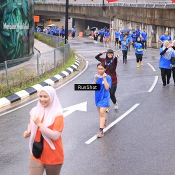 Runner Photo 7955088