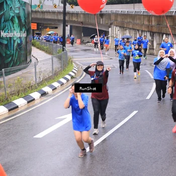 Runner Photo 7955092