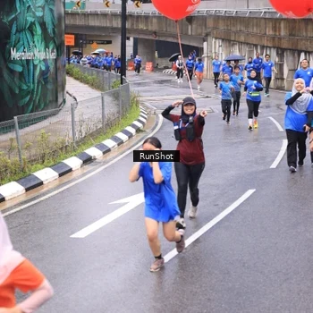 Runner Photo 7955096