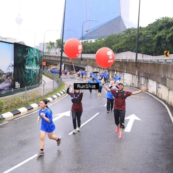 Runner Photo 7955102