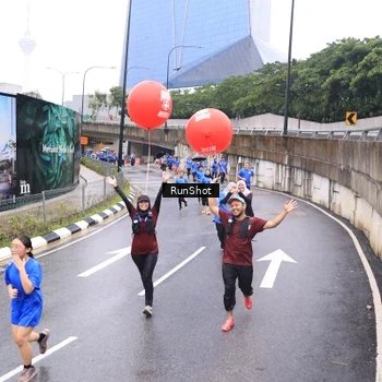 Runner Photo 7955105