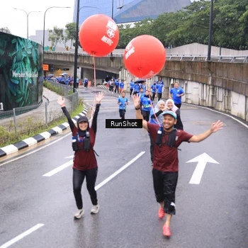 Runner Photo 7955112