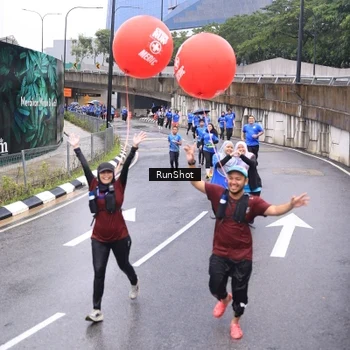 Runner Photo 7955115