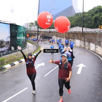 Runner Photo 7955117