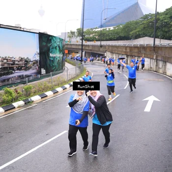 Runner Photo 7955143