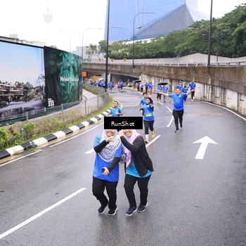 Runner Photo 7955145