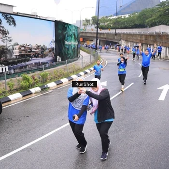 Runner Photo 7955150