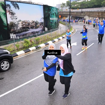 Runner Photo 7955154