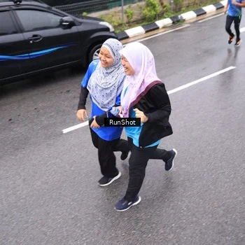 Runner Photo 7955164
