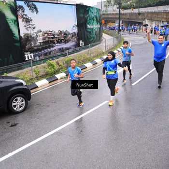 Runner Photo 7955172