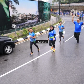 Runner Photo 7955173