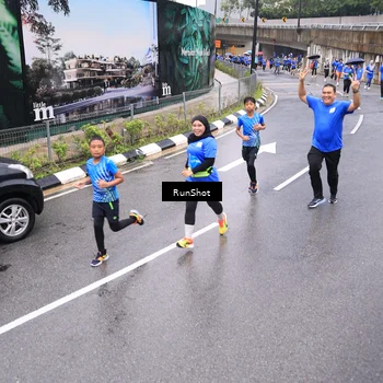 Runner Photo 7955175