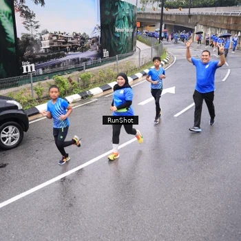 Runner Photo 7955176