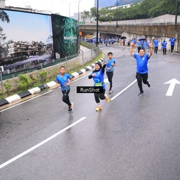 Runner Photo 7955184