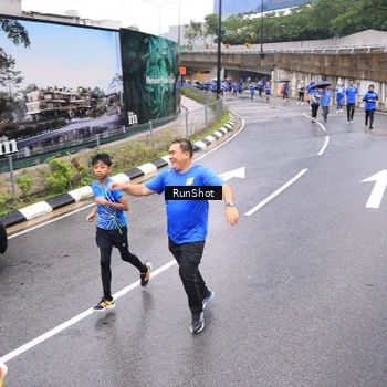 Runner Photo 7955193