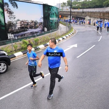 Runner Photo 7955195