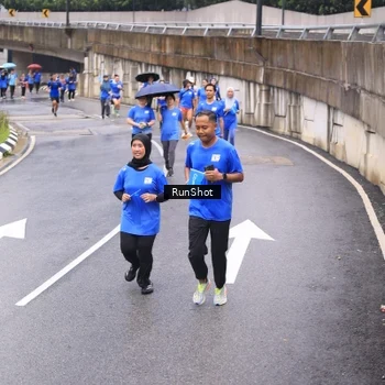 Runner Photo 7955203