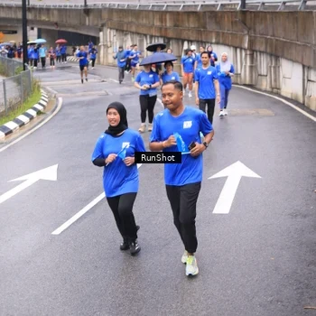 Runner Photo 7955208