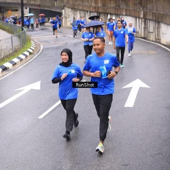 Runner Photo 7955211