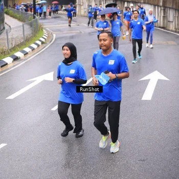 Runner Photo 7955215