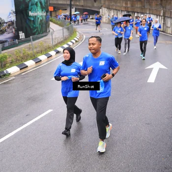 Runner Photo 7955221