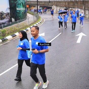 Runner Photo 7955227