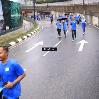 Runner Photo 7955231