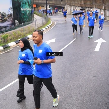 Runner Photo 7955242