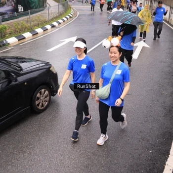 Runner Photo 7955244