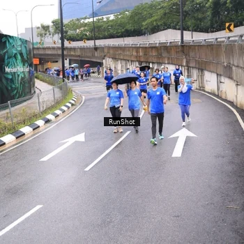 Runner Photo 7955247