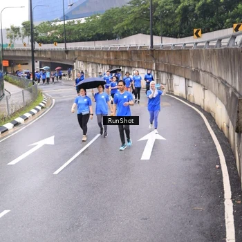 Runner Photo 7955251
