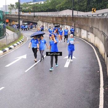 Runner Photo 7955261
