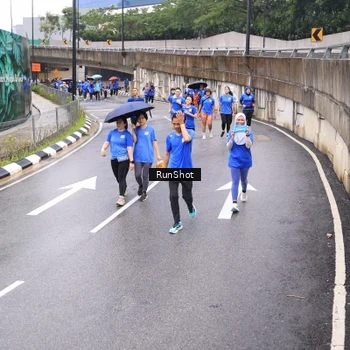Runner Photo 7955262