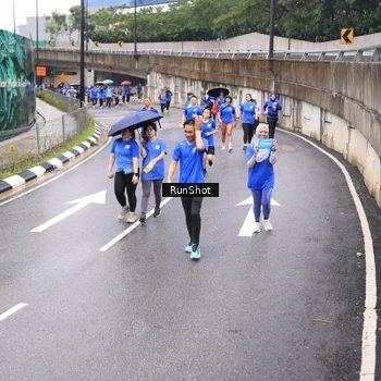 Runner Photo 7955264